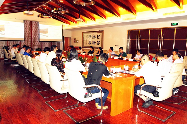 湖北省創(chuàng)業(yè)投資同業(yè)公會一行到訪我司考察交流 湖北省創(chuàng)業(yè)投資同業(yè)公會一行到訪我司考察交流